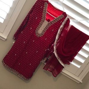 Gorgeous Red and White shalwar kamiz / Kurti